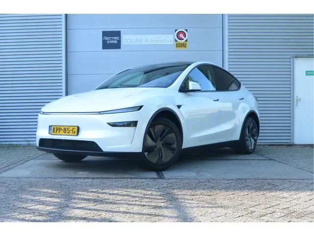 Tesla Model Y RWD 58 kWh STD+ Premium Juniper, AutoPilot4.0 (FSD 99,- per maand)