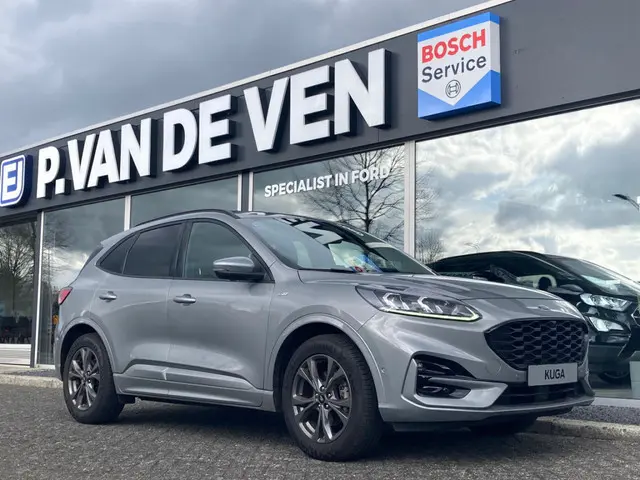 Ford Kuga 2.5 PHEV ST-Line X 225pk/165kW e-CVT Automaat | Elektr. trekhaak | Driver Assistance Pack...
