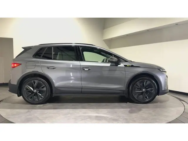 ŠKODA Elroq 85X RS | ACC | Sportonderstel | Adaptief demping systeem