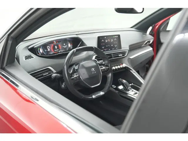 Peugeot 3008 PureTech 130 EAT6 GT | Allseason Banden | Trekhaak | Panoramadak | 360 Camera | Elektri...