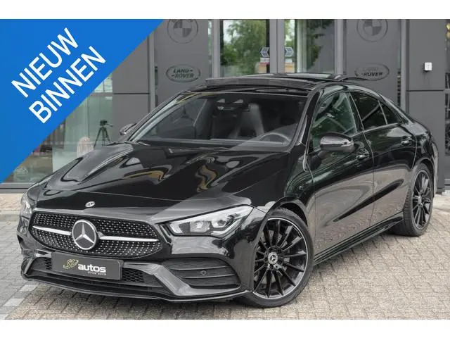 Mercedes-Benz CLA-klasse CLA250 AMG 224pk Panoramadak Night pakket Widescreen Sfeerverlichting 19" L...