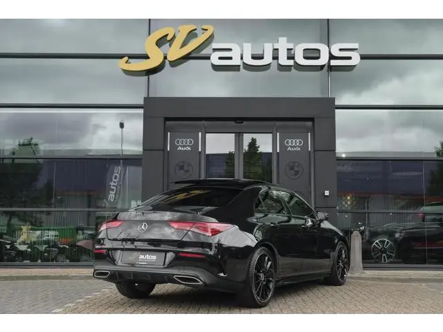 Mercedes-Benz CLA-klasse CLA250 AMG 224pk Panoramadak Night pakket Widescreen Sfeerverlichting 19" L...