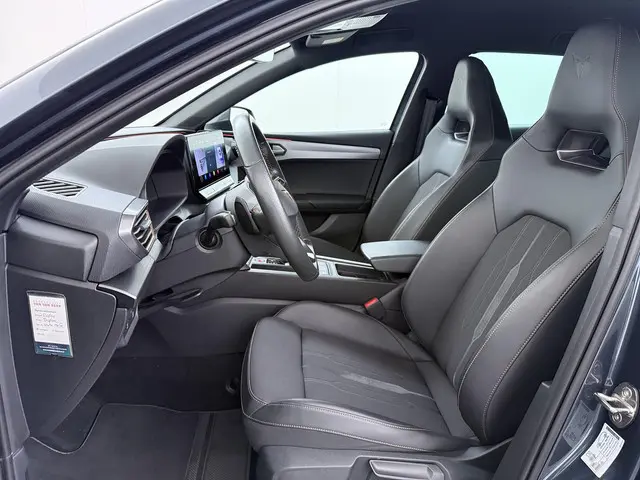 Cupra Leon Sportstourer 1.4 eTSI PHEV FR  | PHEV Plug-in Hybride | Perf. Stoelen | Stoel- & Stuurwie...