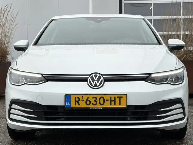 Volkswagen Golf 1.5 eTSI Style 150pk DSG | Virtual Cockpit | Apple Carplay/Android Auto | Cruise con...