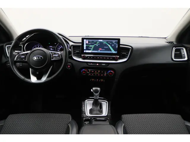 Kia Ceed Sportswagon 1.4 T-GDi Automaat DynamicPlusLine Climate, Apple Carplay, ACC, Camera, Verwarmd Stuurwiel, Trekhaak, 16''