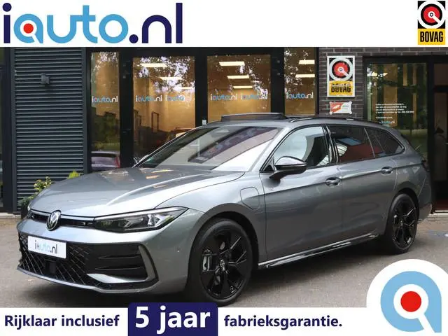 Volkswagen Passat Variant 1.5 eHybrid 272PK R-Line Black Style Leder/Pano/IQ.Light/360/Headup/HK/Nav...