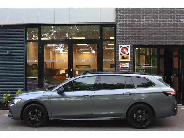 Volkswagen Passat Variant 1.5 eHybrid 272PK R-Line Black Style Leder/Pano/IQ.Light/360/Headup/HK/Nav...