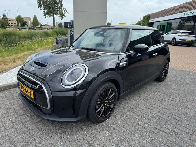 MINI Electric MINI Yours 33 kWh