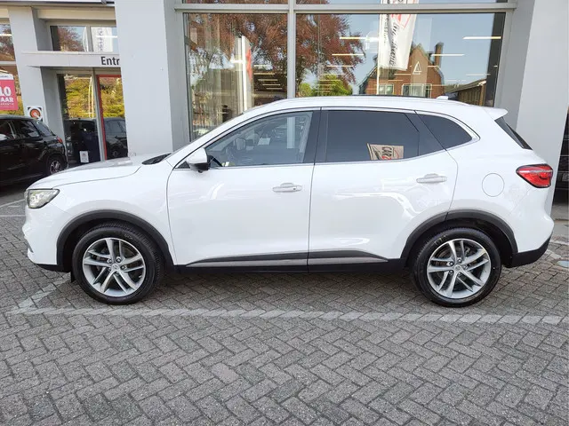 MG EHS 1.5 TGDI PHEV LUXURY Open dak | Leder | 360 Camera | Keyless