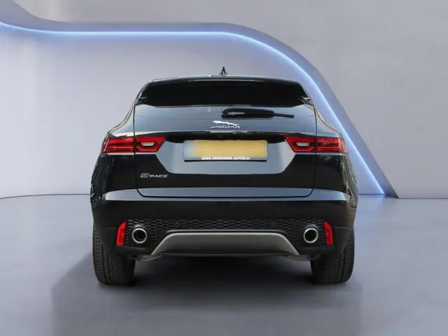 Jaguar E-Pace 2.0 Turbo 180PK AWD Automaat R Dynamic-S/20"inch/Meridian Prof Sound System/Apple Carp...