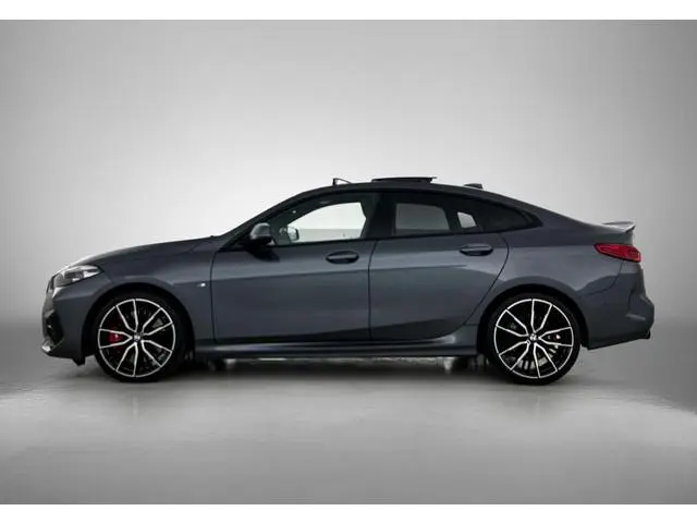 BMW 2-serie Gran Coupé 220i High Executive | Elektrisch Glazen Panorama-dak | Stoel- Stuurverwarming...