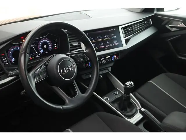 Audi A1 Sportback 25 TFSI 95pk epic Camera Keyless Stoelverwarming Clima Parkeersensoren Carplay