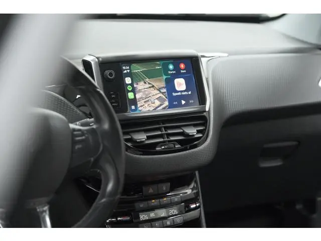 Peugeot 208 PureTech 110 PK Tech Edition | Camera | Apple Carplay | Parkeersensoren | Navigatie