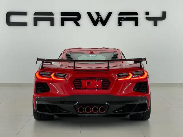 Corvette C8