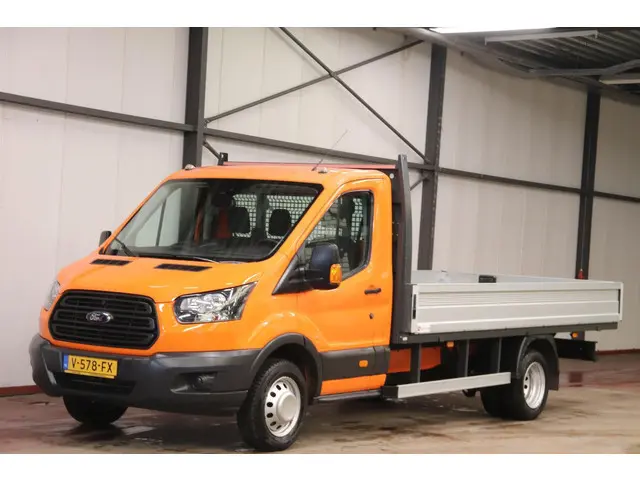 Ford Transit nieuwe NIEUWE MOTOR OPEN LAADBAK DUBBELLUCHT Ford Transit met nieuwe NIEUWE MOTOR OPEN...