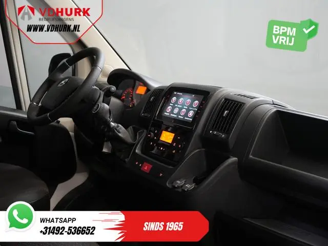 Peugeot Boxer (Opel Movano) 2.2 140 pk L2H2 Betimmering/ Carplay/ 270Gr.Deuren/ Climate/ Camera/ Cru...