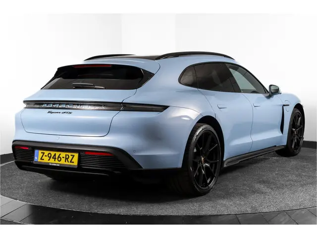 Porsche Taycan Sport Turismo GTS 93 kWh | SOH 95% | Sport Chrono | Pano | Luchtvering | Bose | ACC |...