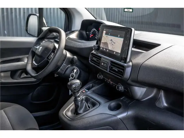 Peugeot Partner 1.5 BlueHDi 100PK | 3-Zits | Camera | Carplay | Cruise | PDC | Airco | Trekhaak