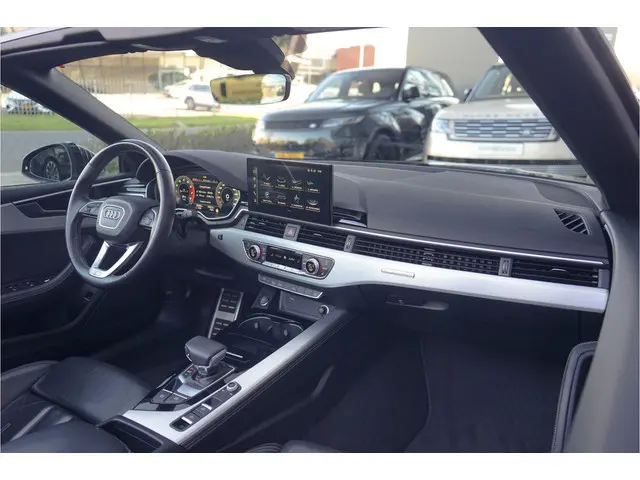 Audi A5 Cabriolet 40 TFSI quattro S edition | Verwarmde voorstoelen | Afneembare trekhaak |