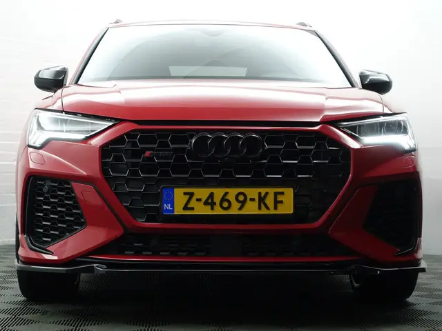 Audi RSQ3