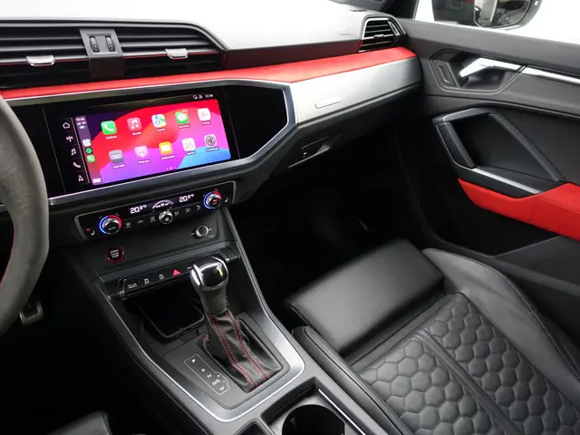 Audi RSQ3