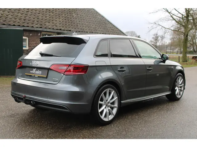 Audi A3 Sportback 1.8 TFSI quattro 180Pk Adrenalin S-LINE NAVI XENON ORG NL 151000KM!!!