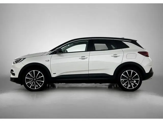 Opel Grandland X 1.6 Turbo Hybrid Business Elegance