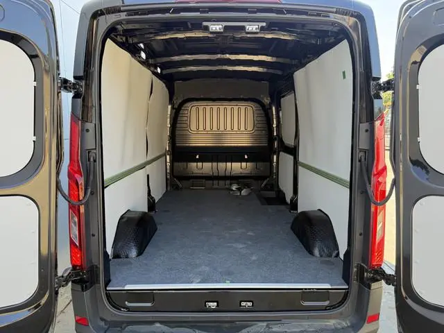 Maxus eDeliver9