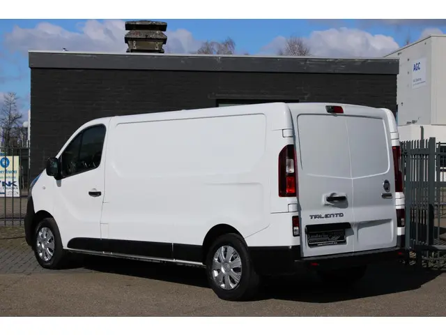 Fiat Talento 2.0 MultiJet 120 pk L2H1 SX Navi, Camera Airco ECC, Cruise Control, 3-Zits