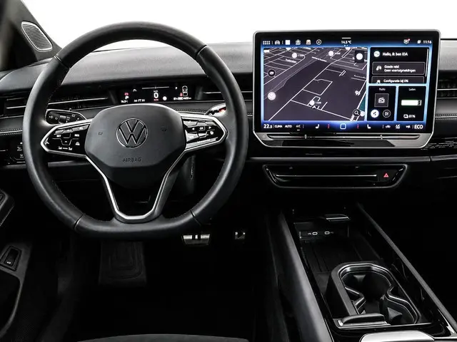 Volkswagen ID.7 Tourer Pro Limited Edition 77kWh 286pk · Navigatie · 360 camera · Trekhaak · 20" LM...