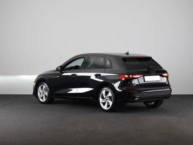 Audi A3 Sportback 40 TFSI e Advanced edition 204pk | Navigatie | Parkeercamera | Adaptieve cruise co...
