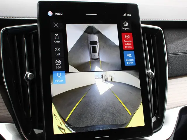 Volvo XC90 2.0 T8 Plug-in hybrid AWD Plus Dark 7 persoons Navigatie Apple Carplay/Android Auto 360 C...