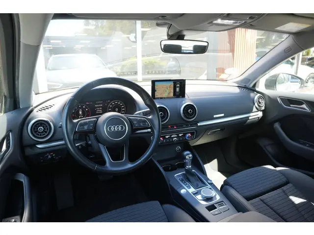 Audi A3 Sportback 1.4 TFSI CoD Design Pro Line Plus Cruise Clima PDC Trekhaak