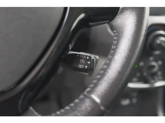 Toyota Aygo 1.0 VVT-i X-play | Camera | Airconditioning | Allseasonbanden
