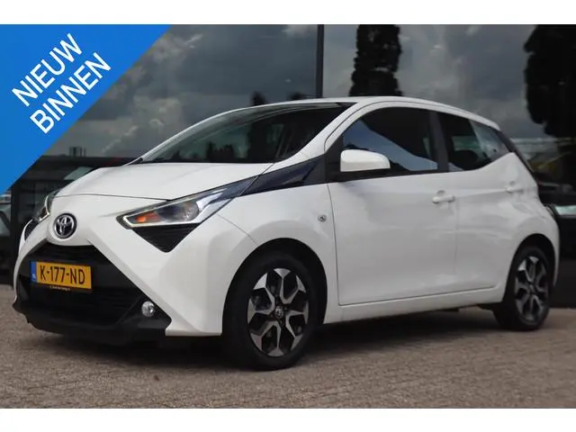 TOYOTA AYGO 1.0 VVT-i X-PLAY LIMITED AUT. | CARPLAY | CAMERA | AIRCO | BLUETOOTH | LMV