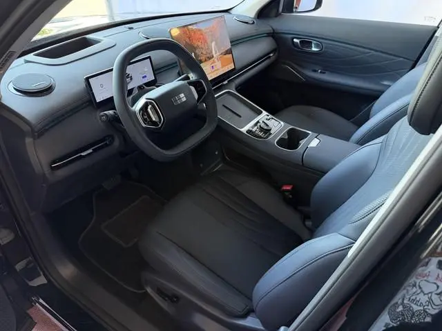 Geely Starray EM-i 1.5 MAX+ PHEV LONG RANGE 29,8 KWH | 136km WLTP | PANORAMADAK | Massage