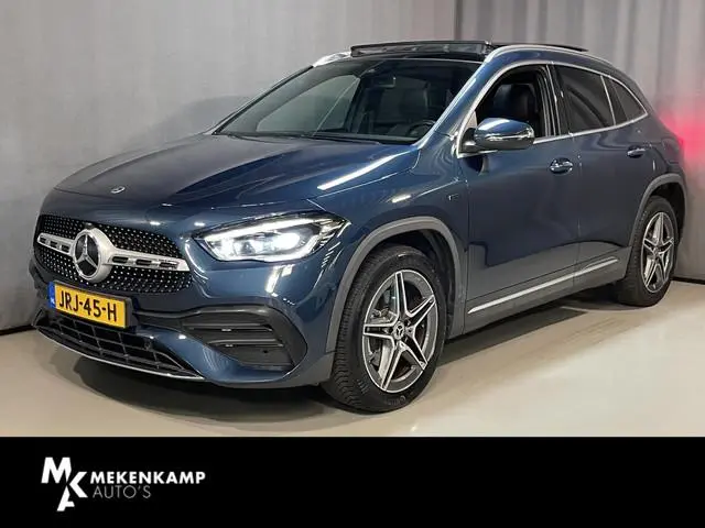 Mercedes-Benz GLA-klasse 250 e AMG Line Limited 19"/Panoramadak/Adaptieve cruise/Dodehoek/Sfeerverli...