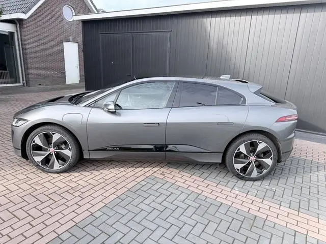 Jaguar I-PACE