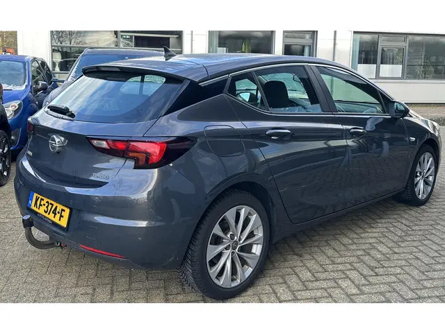 Opel Astra 1.4 Edition 150PK | Nette Staat | DEALERONDERHOUDEN | NL AUTO | Trekhaak | Parkeersensore...