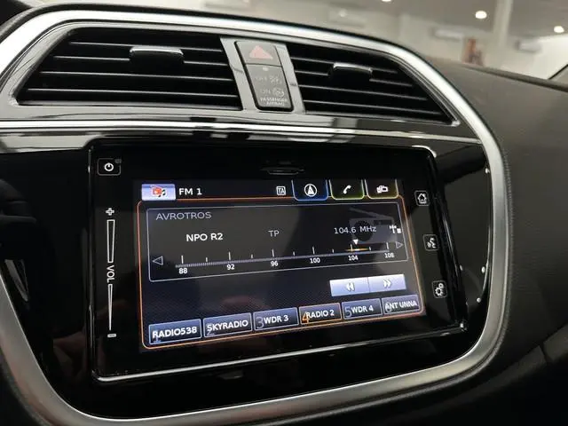 Suzuki S-Cross