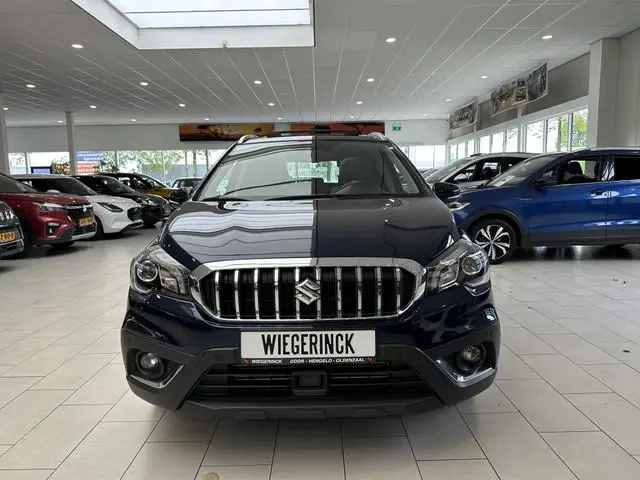 Suzuki S-Cross