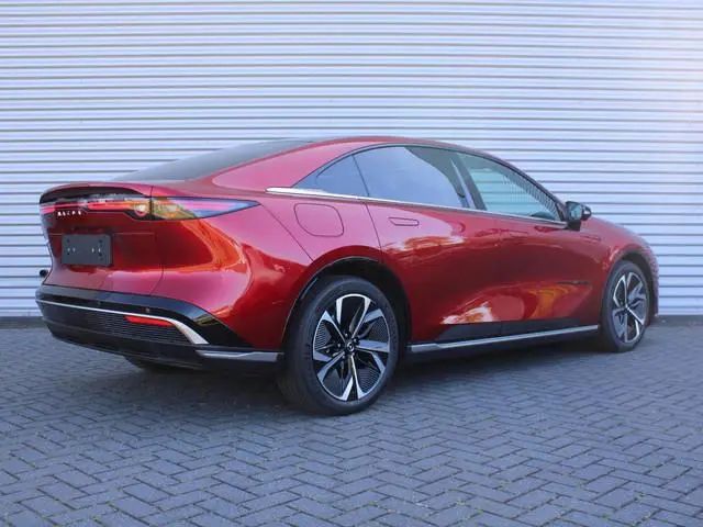 Mazda 6e Takumi Long Range 80 kWh | Actieradius tot 552 km (WLTP) | Hoge Korting! | Zwart leder | 18...