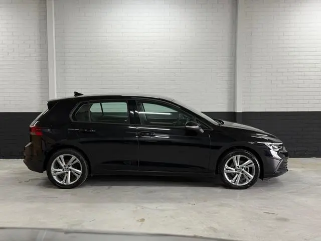 Volkswagen Golf 1.5 TSI Life! 1e Eigenaar! PDC, IQ Drive, Trekhaak, Apple Carpla