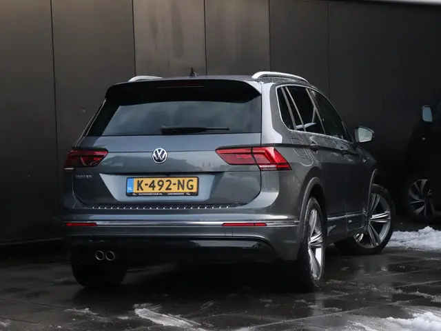 Volkswagen Tiguan 1.5 TSI ACT Highline Business R | R LINE | DSG | MASSAGE | CAMERA | APPLE CARPLAY...