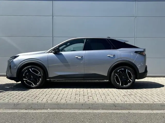 Peugeot 3008 1.6 plug-in Hybrid 195 Allure | Navigatie | 360 camera | Adaptieve Cruise Control | Stu...