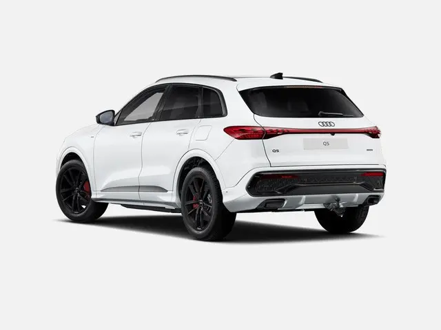 Audi Q5 e-hybrid quattro S edition Competition 367 PK · Head-Up display · B&O Premium 3D · Sportstoe...