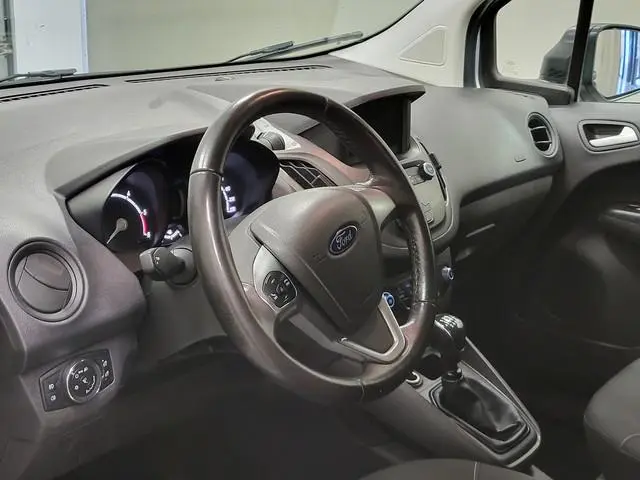 Ford Transit Courier