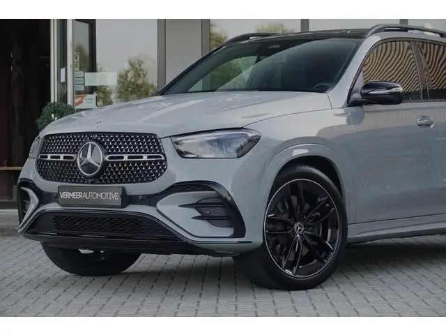 Mercedes-Benz GLE-klasse 400 e 4MATIC AMG Line Premium Plus Panoramadak | Trekhaak | Nieuwstaat |