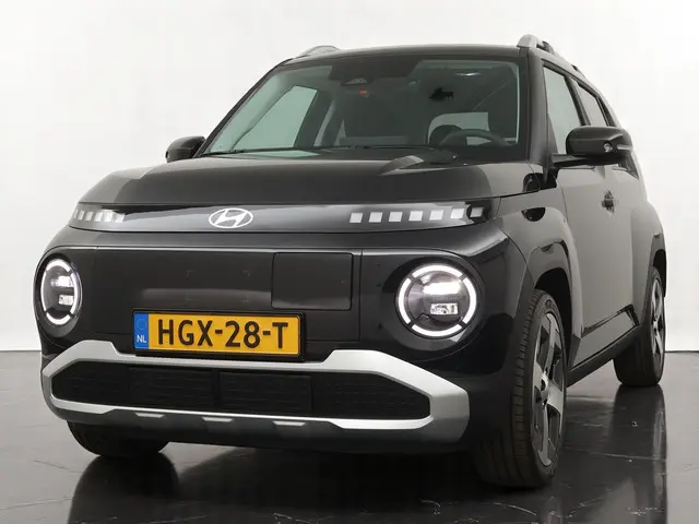 Hyundai INSTER 49kWh Evolve 115PK (SOH 100%) - 17 inch LM velgen - Navigatie - Camera - Climate control - Adaptieve Cruise control - 5 jaar garantie - 8 jaar batterijgarantie - WLTP 370 KM.