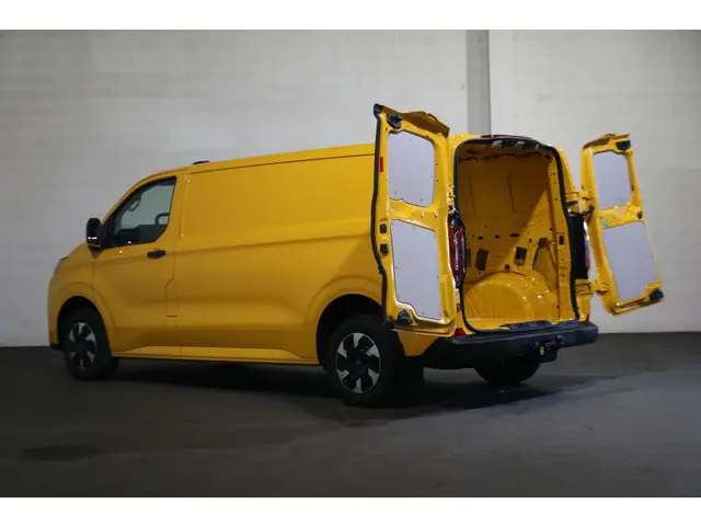 Ford E-Transit Custom